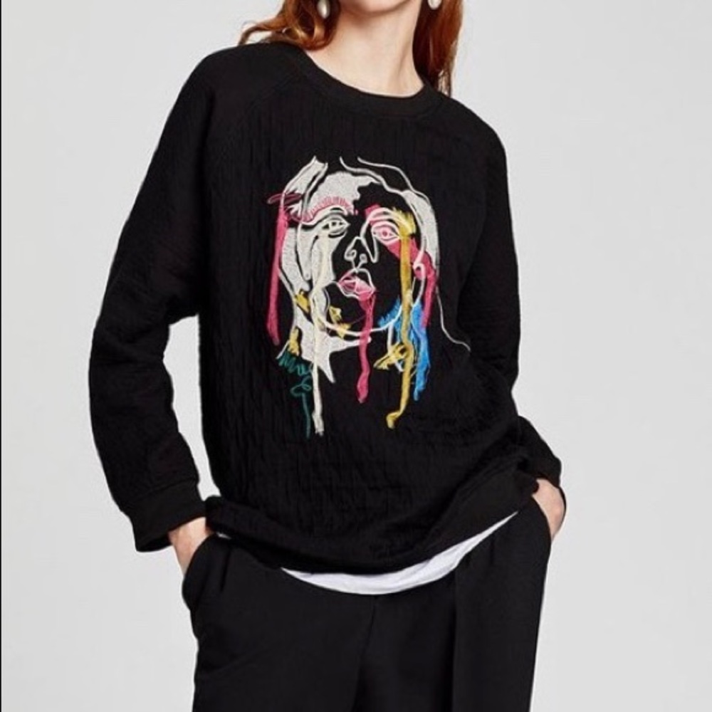 NWOT Zara Embroidered Crewneck
